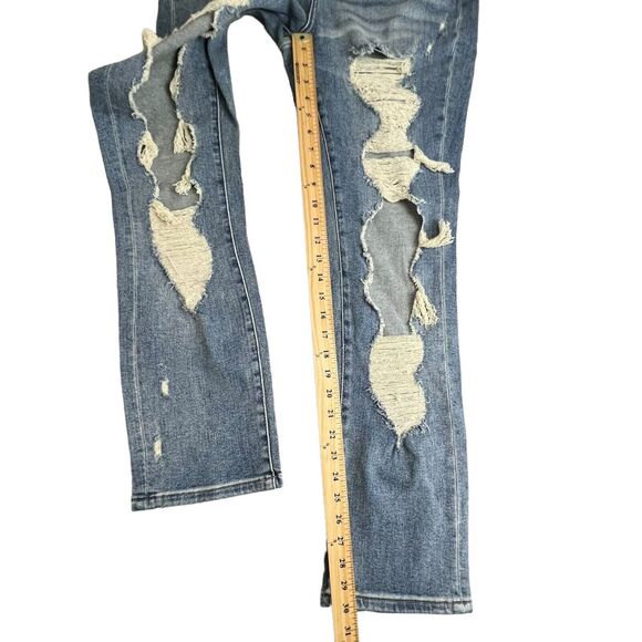 Judy Blue Womens Medium Wash High Rise Destroyed Knee Straight Fit Jeans 9/29 - Picture 4 of 9